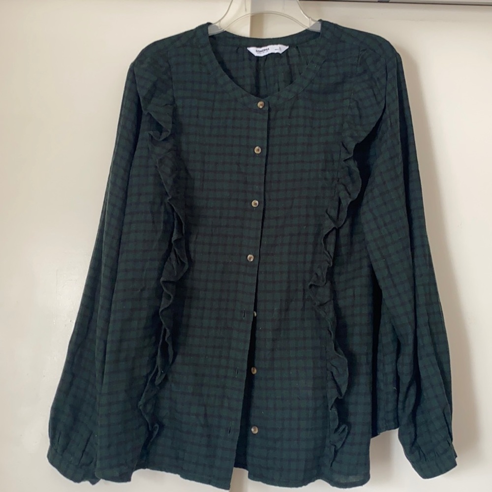 black and green long sleeve
